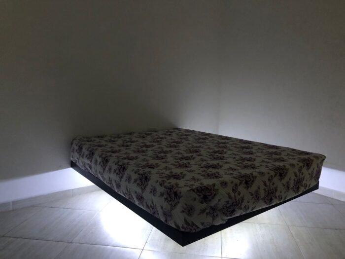 Cama Flutuante com Led - Image 8